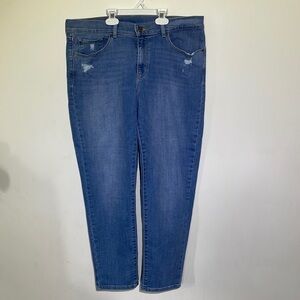 Levi’s jeans size 12 relaxed taper mom jeans